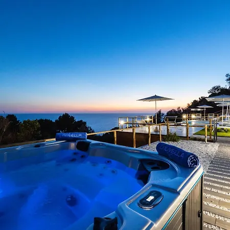 Dimora Maiuri L'olivella 4* أناكابْري
