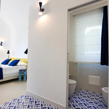 Dimora Maiuri L'olivella 4*