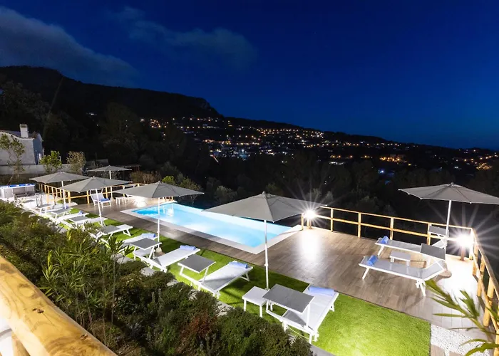 Dimora Maiuri L'olivella * Анакапри